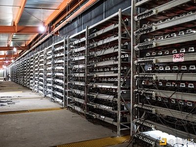Mining farm deploying various mining rigs including KS5