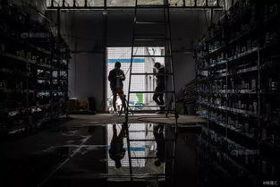 State-of-the-art mining rig operating efficiently in a modern mining facility